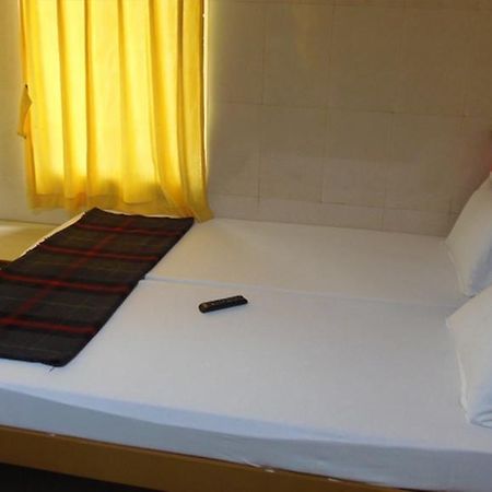 Kvr Deluxe Residency Villa Tirupati Szoba fotó