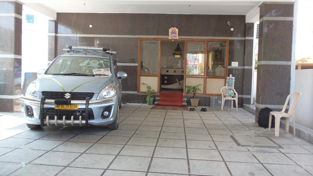 Kvr Deluxe Residency Villa Tirupati Kültér fotó